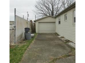 1833 Marion St, Madison, IN 47250 photo 3