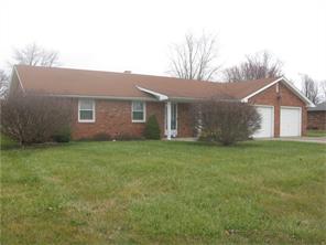 2734 W Deshong Dr, Pendleton, IN 46064 photo 1