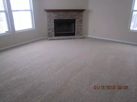 8309 S Firefly Dr, Pendleton, IN 46064 photo 2
