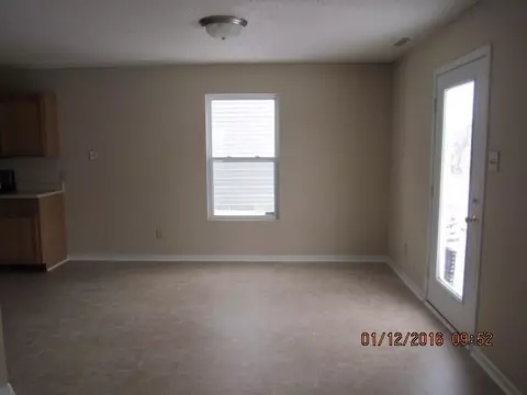 8309 S Firefly Dr, Pendleton, IN 46064 photo 4