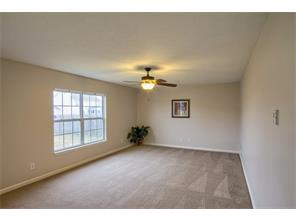 8399 Catchfly Dr, Plainfield, IN 46168 photo 5