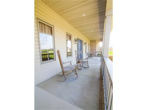 6194 Woodchuck Dr, Pendleton, IN 46064 photo 2