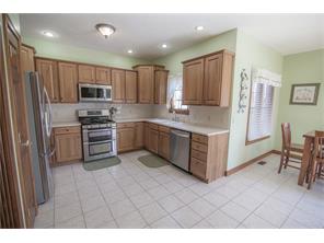 6194 Woodchuck Dr, Pendleton, IN 46064 photo 9