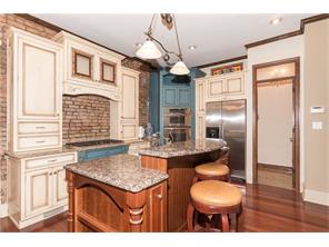 614 E Saint Clair St, Indianapolis, IN 46202 photo 6