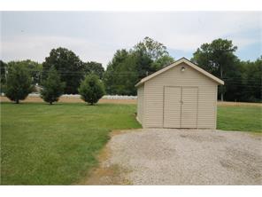 13400 S Base Rd, Columbus, IN 47201 photo 2