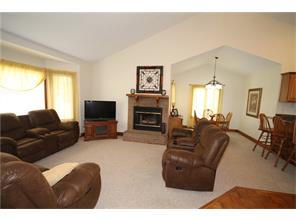 13400 S Base Rd, Columbus, IN 47201 photo 5