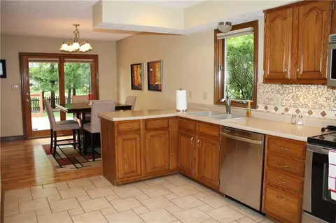 519 Summit Dr, Plainfield, IN 46168 photo 6