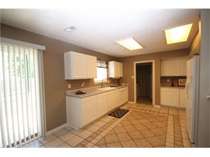 2220 Shadowbrook Dr, Plainfield, IN 46168 photo 6