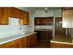 320 E 8th St, Rushville, IN 46173 photo 4