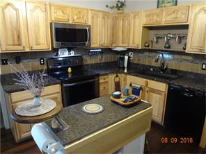8258 Pointers Ct, Indianapolis, IN 46256 photo 4