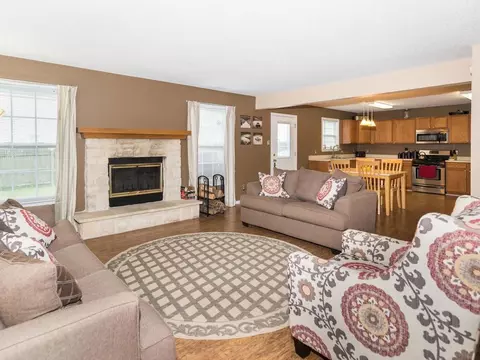 9451 W Quarter Moon Dr, Pendleton, IN 46064 photo 4