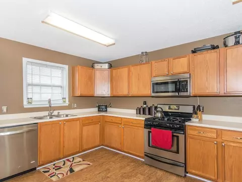 9451 W Quarter Moon Dr, Pendleton, IN 46064 photo 5