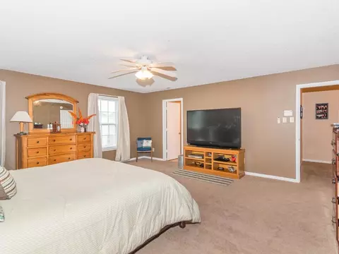 9451 W Quarter Moon Dr, Pendleton, IN 46064 photo 12