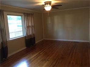 1613 Forrest Dr, Plainfield, IN 46168 photo 3