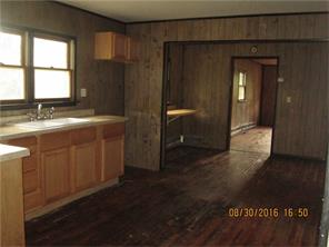 875 E 4th St, Clinton, IN 47842 photo 4