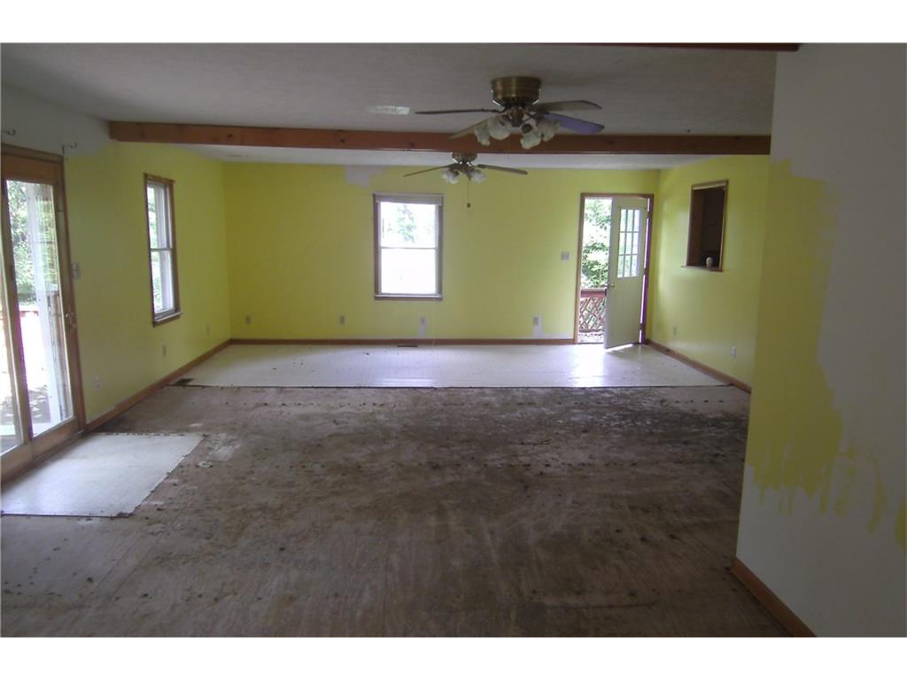 2605 Lanier Dr, Madison, IN 47250 photo 2