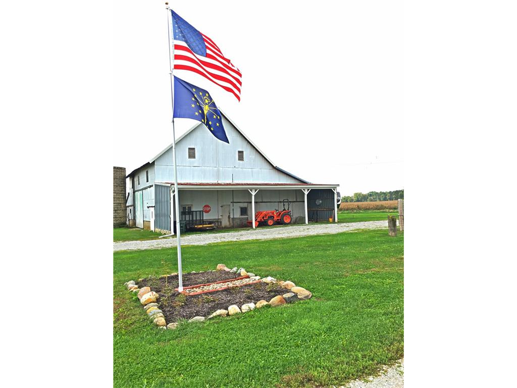 10592 N State Road 9, Pendleton, IN 46064 photo 3