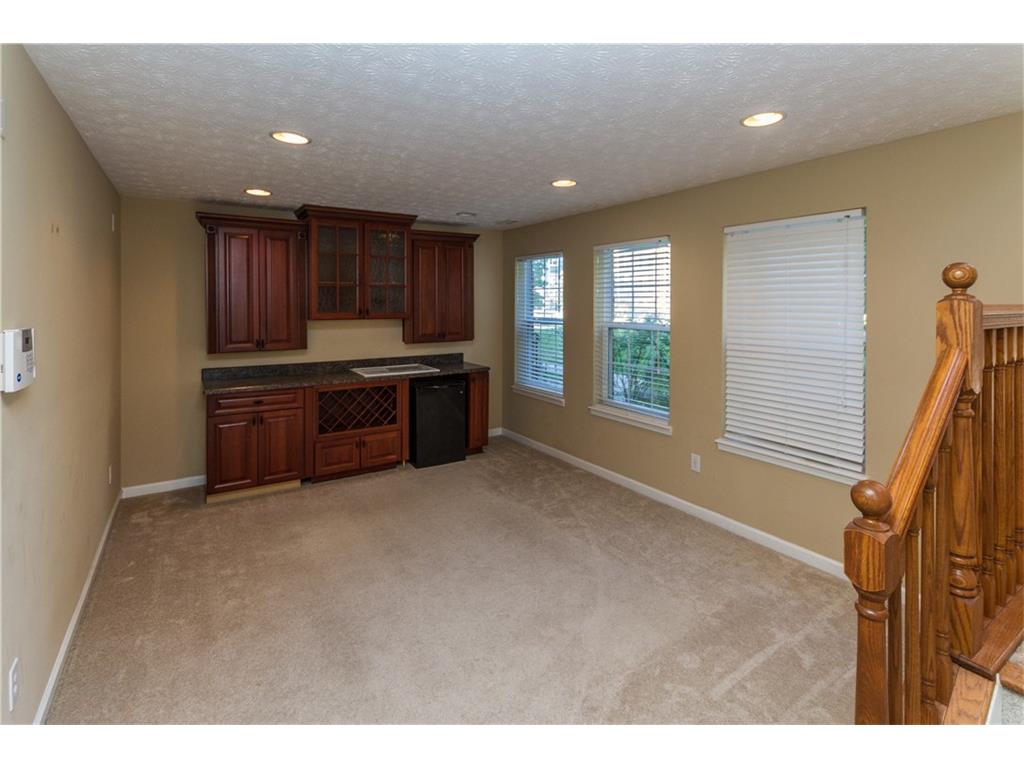 446 Sheets Dr, Carmel, IN 46032 photo 5