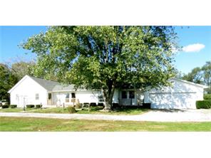 2210 Irwin Dr, Columbus, IN 47201 photo 2