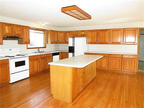2210 Irwin Dr, Columbus, IN 47201 photo 6