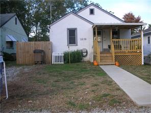 2232 Mapleton Ct, Columbus, IN 47201 photo 2
