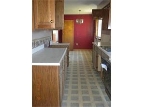 5075 E State St, Columbus, IN 47201 photo 3