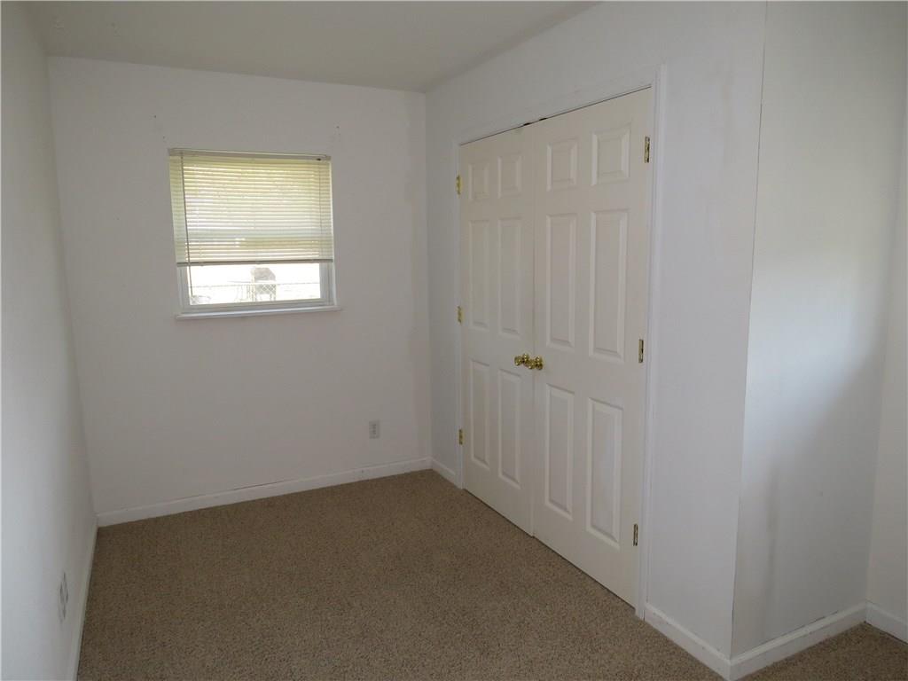 2733 Streamside Dr, Columbus, IN 47203 photo 8