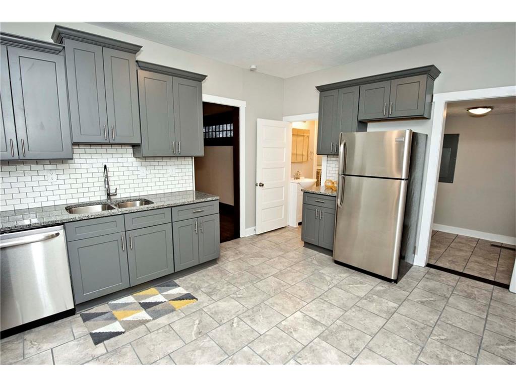 924 Eastern Ave, Indianapolis, IN 46201 photo 6
