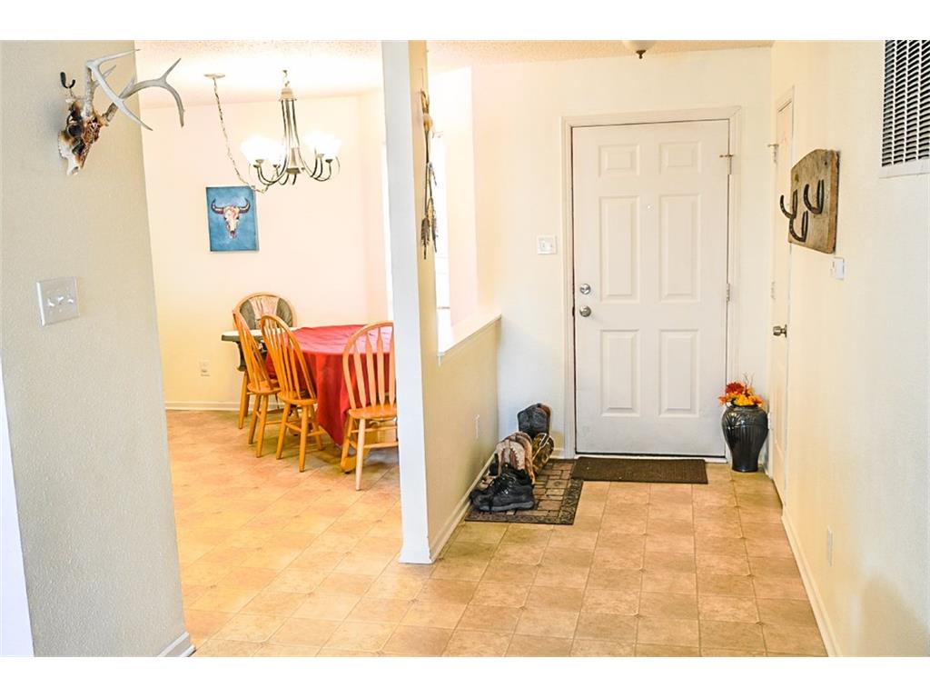 9639 W Quarter Moon Dr, Pendleton, IN 46064 photo 16