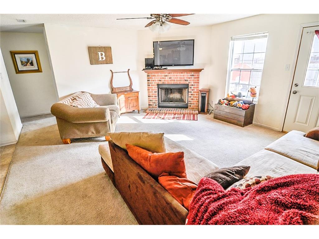 9639 W Quarter Moon Dr, Pendleton, IN 46064 photo 6