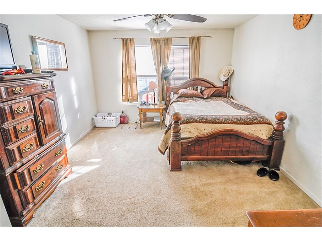 9639 W Quarter Moon Dr, Pendleton, IN 46064 photo 8