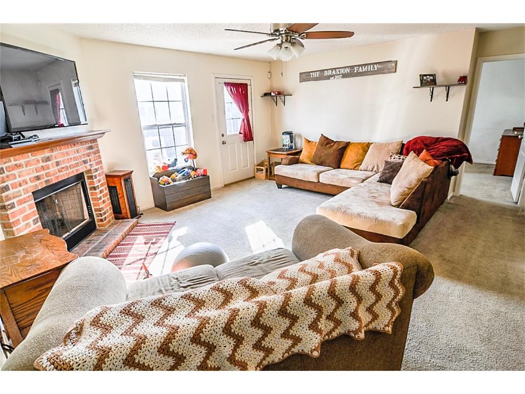 9639 W Quarter Moon Dr, Pendleton, IN 46064 photo 5