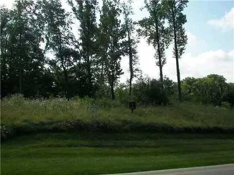7341 Creekbed Ln, Indianapolis, IN 46256