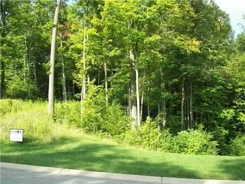 7420 Creekbed Ln, Indianapolis, IN 46256