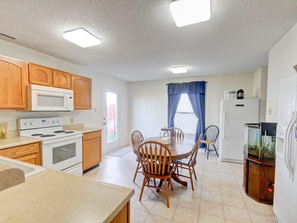 9526 W Lantern Ln, Pendleton, IN 46064 photo 8