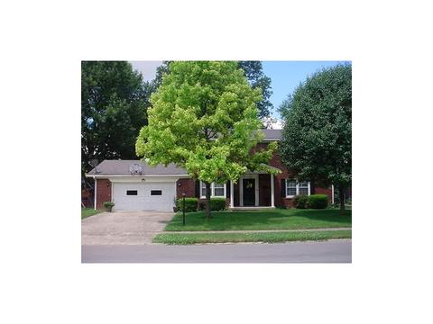 528 Brookside Ln, Plainfield, IN 46168 photo 1