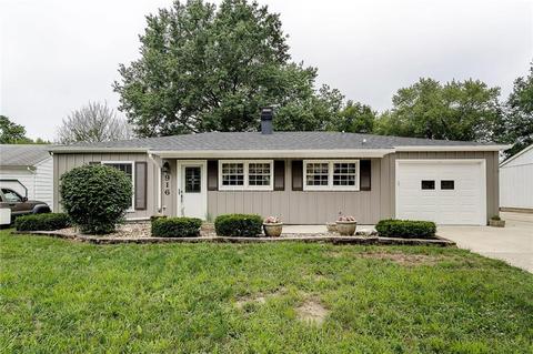 916 Gary Dr, Plainfield, IN 46168 photo 1