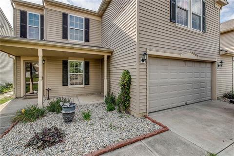 8039 S Evening Dr, Pendleton, IN 46064 photo 1