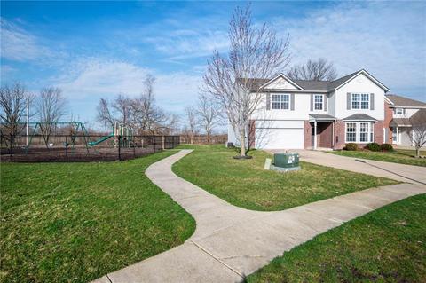 5972 Remrod Dr, Plainfield, IN 46168 photo 2