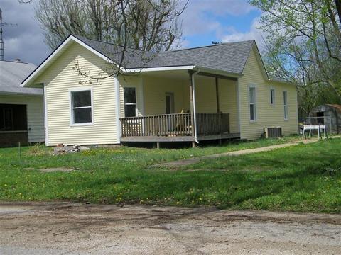 285 E Broad St, Lyons, IN 47443 photo 1