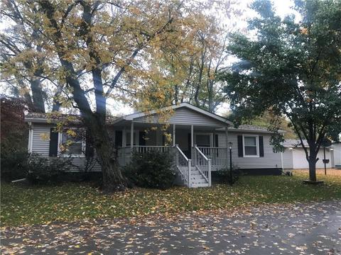 122 9th St, Covington, IN 47932 photo 1