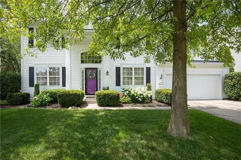 11880 Cobblestone Dr, Fishers, IN 46037 photo 1