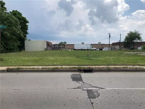 7039 E 38th St, Indianapolis, IN 46219