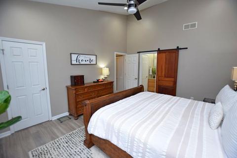 1464 Huntzinger Blvd, Pendleton, IN 46064 photo 17