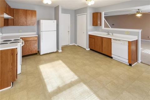 9555 W Constellation Dr, Pendleton, IN 46064 photo 5