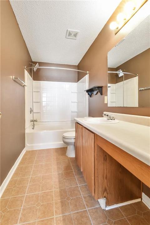9555 W Constellation Dr, Pendleton, IN 46064 photo 8