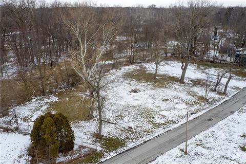 226 Mill Rd, Pendleton, IN 46064 photo 1