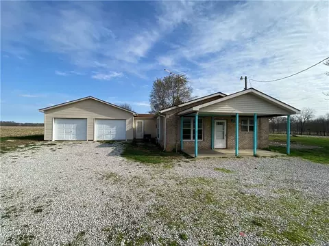 3088 N Alaska Rd, Cloverdale, IN 46120