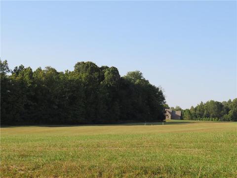 3200 Kestrel Ct, Martinsville, IN 46151
