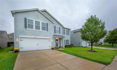 9661 W Quarter Moon Dr, Pendleton, IN 46064 photo 2